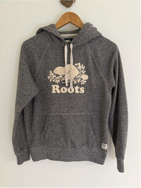 canadiana roots beaver logo hoodie • french terry pullover